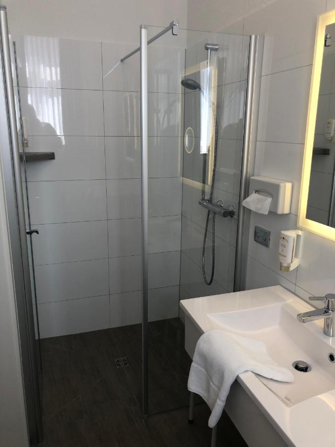 Hotel Johann 瓦伦多夫 外观 照片